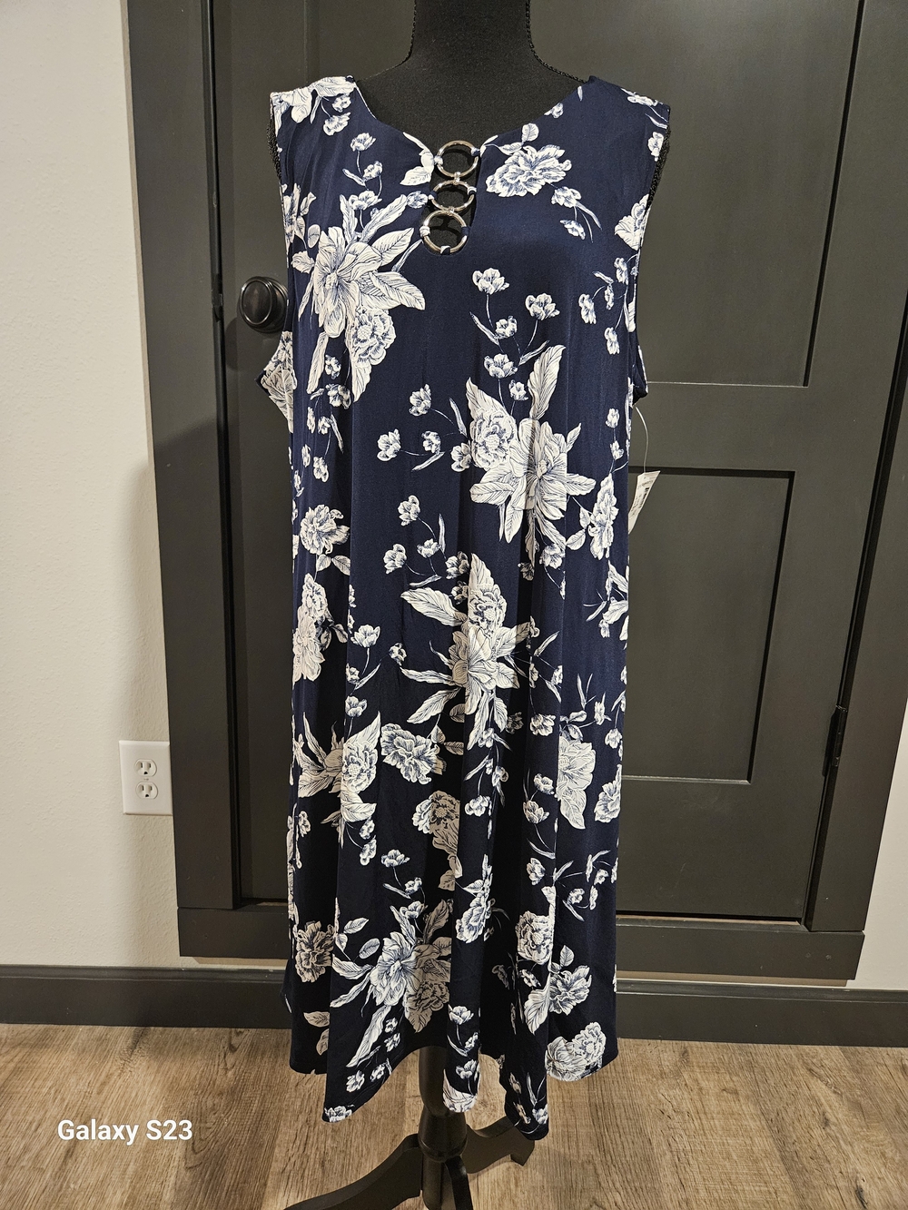 Roz & Ali Navy and White Floral Midi Dress with Ring Accent